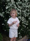 web_20030406bethflowers.JPG (63390 bytes)