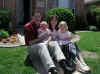 web_20030420-01easterfamily.JPG (74008 bytes)