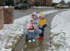 web_20040214-036dadgirls.JPG (61145 bytes)