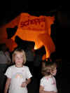 web_20050916-073bethcarcow.JPG (32417 bytes)